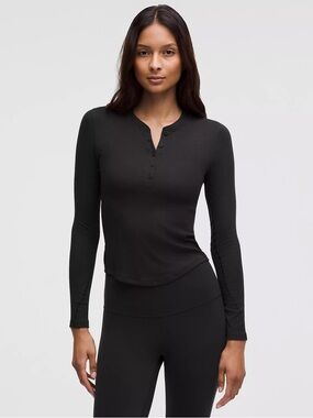 lululemon hold tight Long-Sleeve Henley